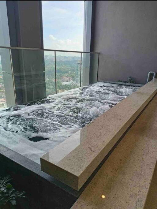 1+ 1 Bedroom 4-5Pax/Klcc/ Bukit Bintang/City View/Mrt Kuala Lumpur Exteriör bild